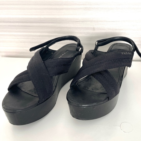 Prada 8.5 platform sandals strap Velcro closure Reposhing this item - Picture 1 of 4